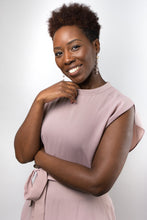 Load image into Gallery viewer, Eliana Pearl Earrings