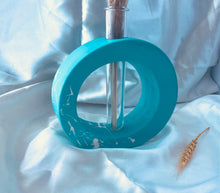 Load image into Gallery viewer, Round Teal Vase