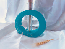 Load image into Gallery viewer, Round Teal Vase