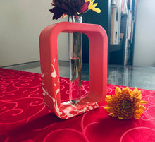 Load image into Gallery viewer, Rectangle Pink and White Vase