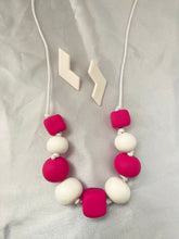 Load image into Gallery viewer, Pink and white statement necklace