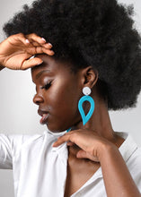 Load image into Gallery viewer, Tear drop earrings - Turquoise