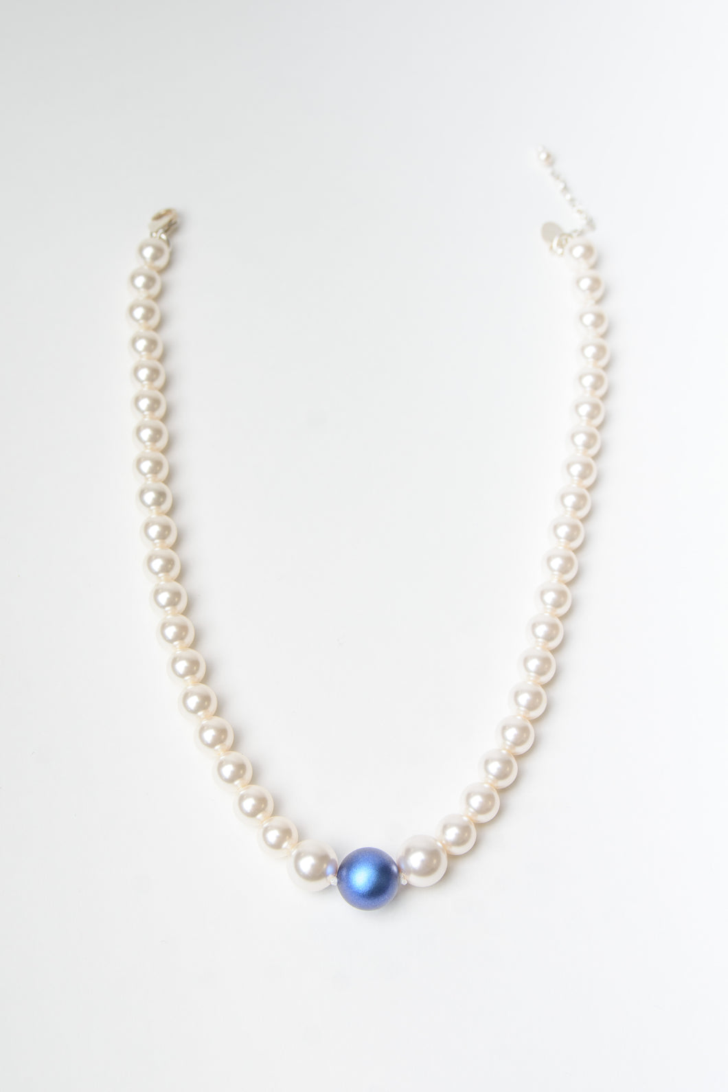 Swarovski iridescent dark blue pearl necklace