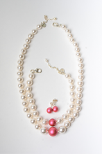 Load image into Gallery viewer, Swarovski Mulberry Pink Pearl Jewellery Set
