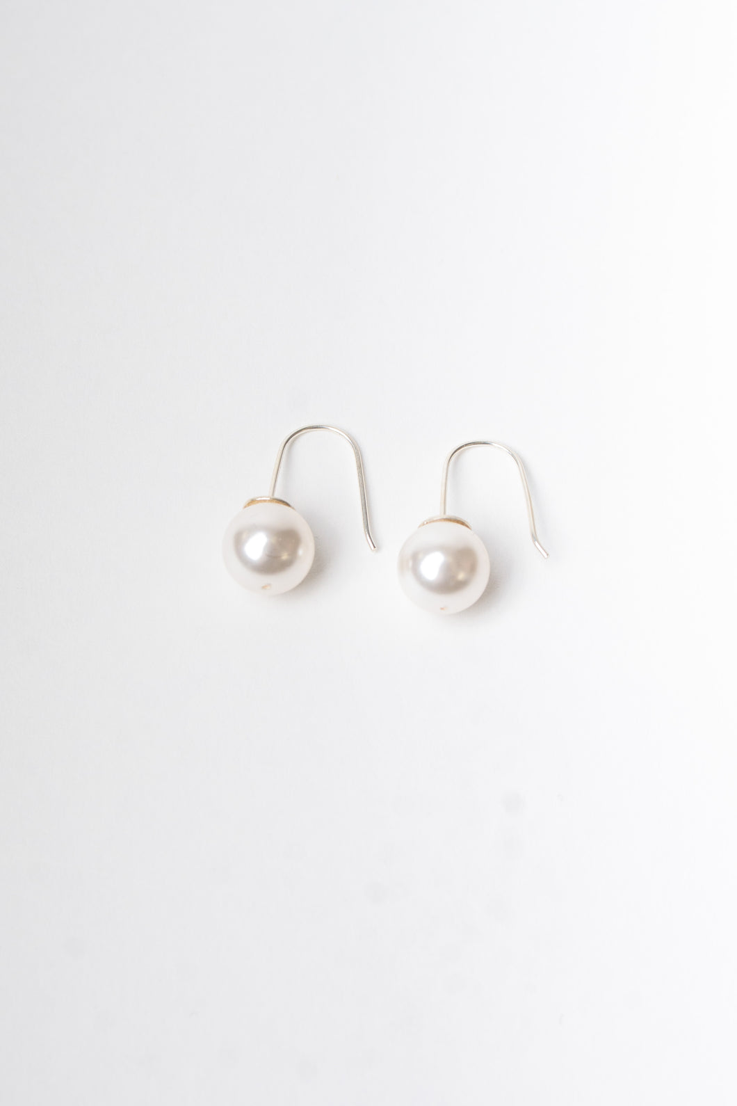 Natalie Pearl earrings