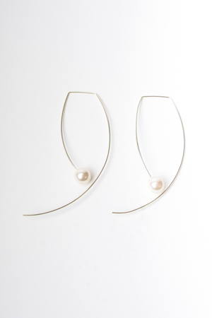 Bella Pearl Earrings