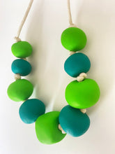 Load image into Gallery viewer, Green statement necklace
